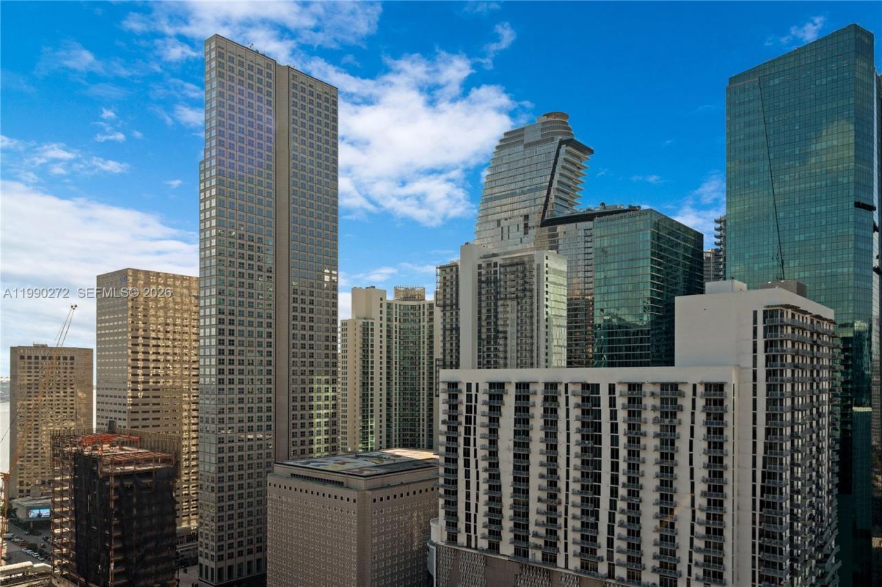 151 SE 1st St, Unit 2802, Miami, FL 33131 Photo