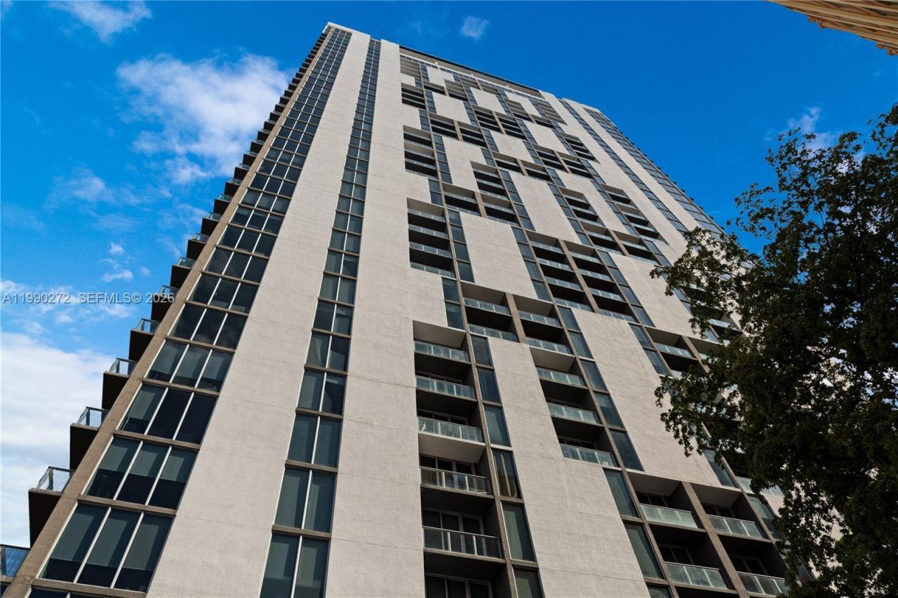 151 SE 1st St, Unit 2802, Miami, FL 33131 Photo