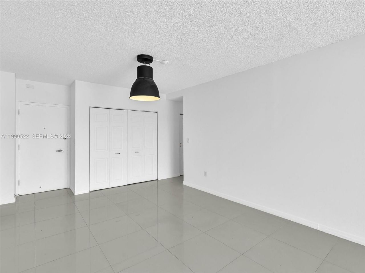 300 Bayview Dr , Unit 902, Sunny Isles Beach, FL 33160 Photo