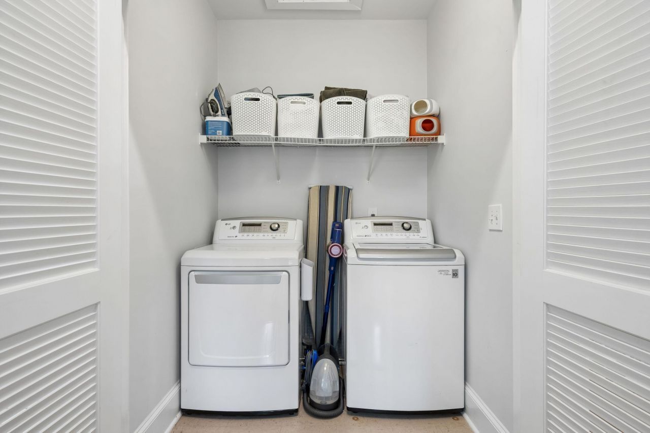 241 Etiwan Pointe Drive Photo 40