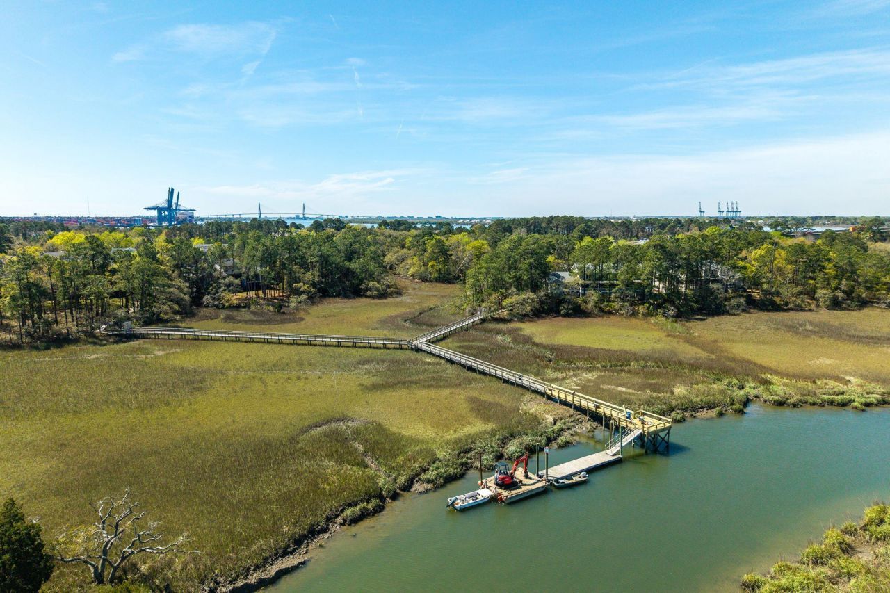 241 Etiwan Pointe Drive Photo 49