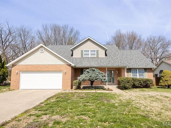 973 Columbia Avenue, Fairview Heights, IL 62208