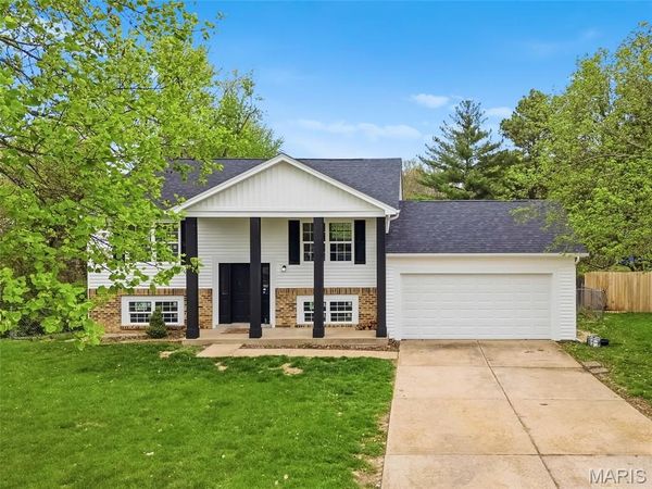 13 Merribrook Court, O'Fallon, MO 63368
