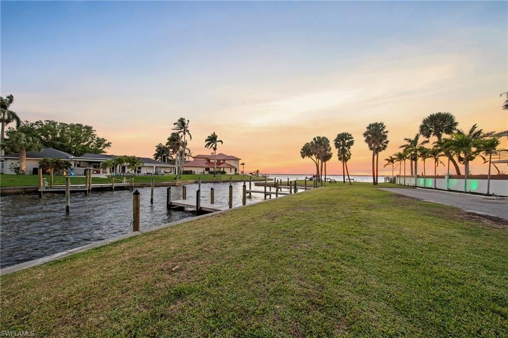 28 George Town, Fort Myers, FL 33919 Photo