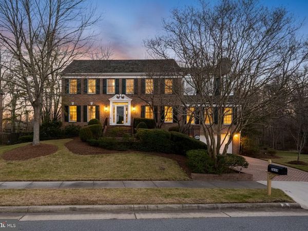 8815 SURREY COURT, ALEXANDRIA, VA 22309