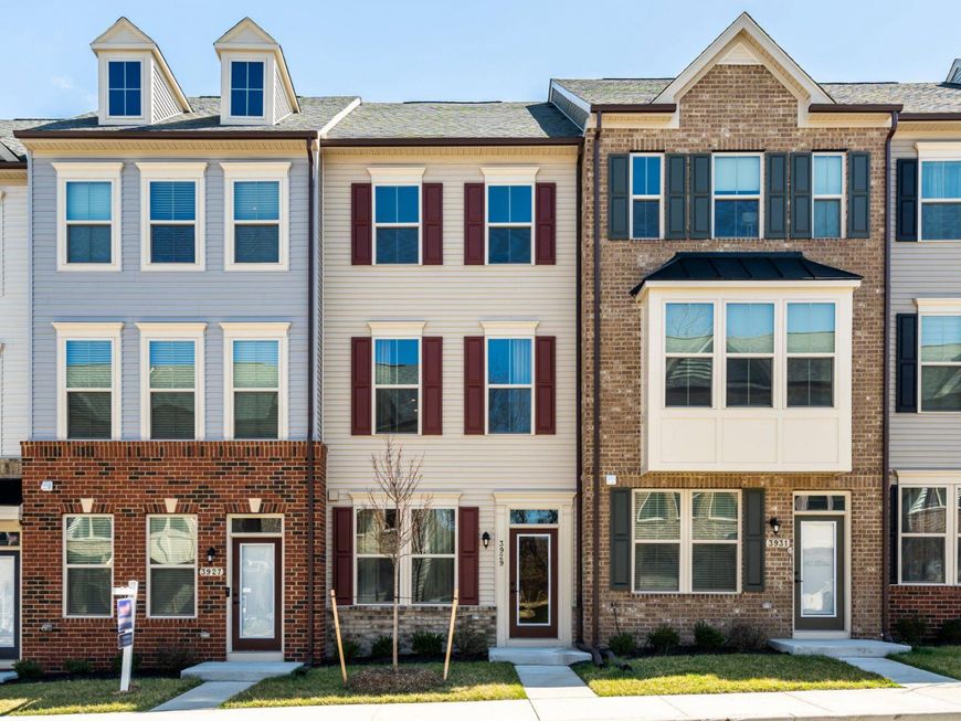 3929 Small Roundtop Rd, Hanover, MD 21076 Main Photo