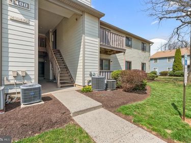 1401 MORRIS COURT, NORTH WALES, PA 19454