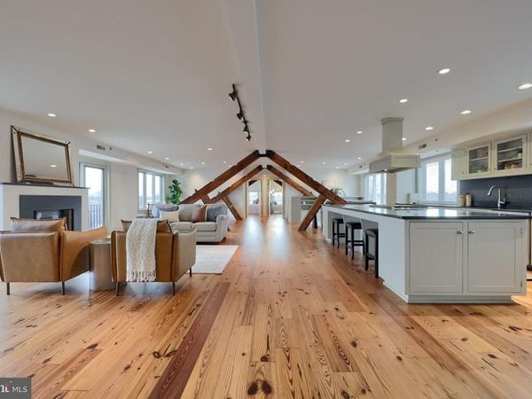 336 E N CHRISTIAN STREET, LANCASTER, PA 17602