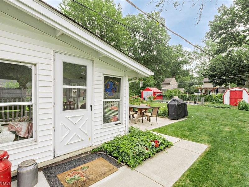 8279 Westmoor Road, Mentor, OH 44060 Photo 2