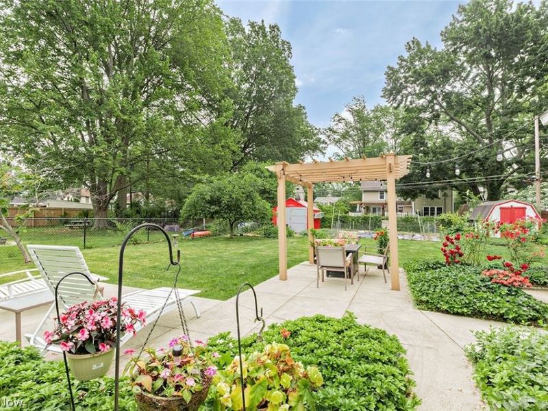 8279 Westmoor Road, Mentor, OH 44060 Photo 4