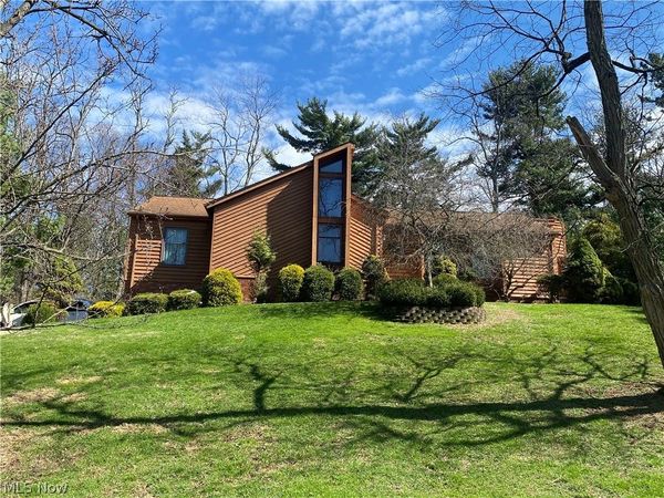 68499 Greenwood Street , St Clairsville, OH 43950