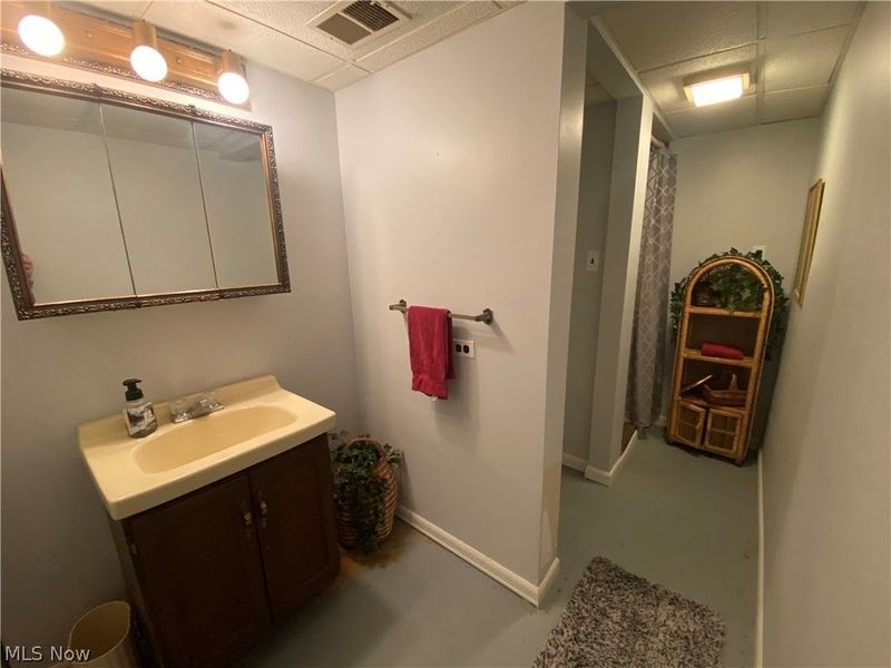 68499 Greenwood Street, Saint Clairsville, OH 43950 Photo 32