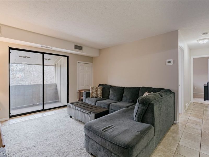 1680 Cedarwood Drive, Unit 343, Westlake, OH 44145 Photo 4