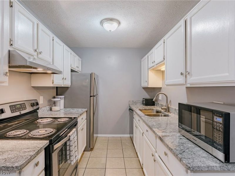 1680 Cedarwood Drive, Unit 343, Westlake, OH 44145 Photo 8