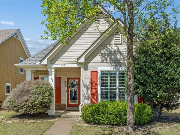 1043 E ISLAND PL, Memphis, TN 38103