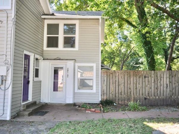 201 1/2 W Columbia, Weatherford, TX 76086