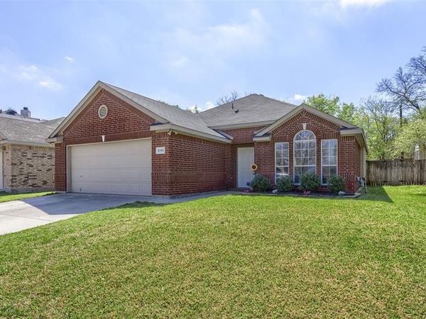 5741 Starboardway Drive, Fort Worth, TX 76135