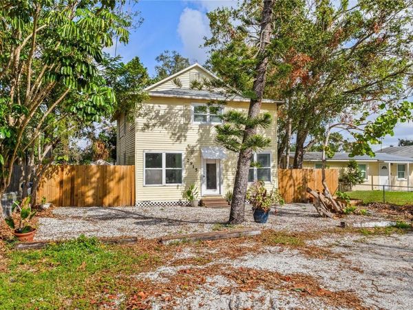 2915 LYNNHURST STREET , SARASOTA, FL 34239