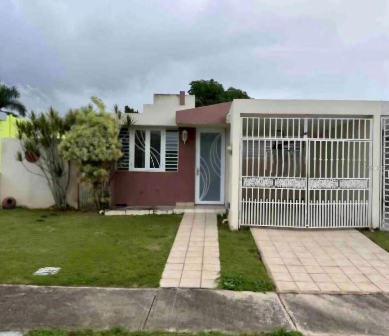 Calle Sierra Ciudad Interamericana, Unit A-7, Bayamon, PR 00956 Main Photo