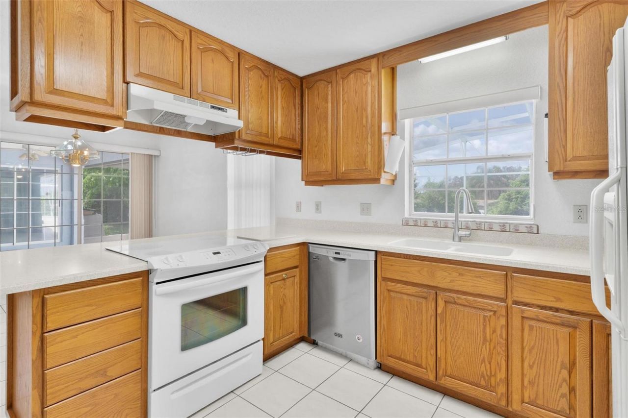 12130 Nest Court , Grand Island, FL 32735 Photo