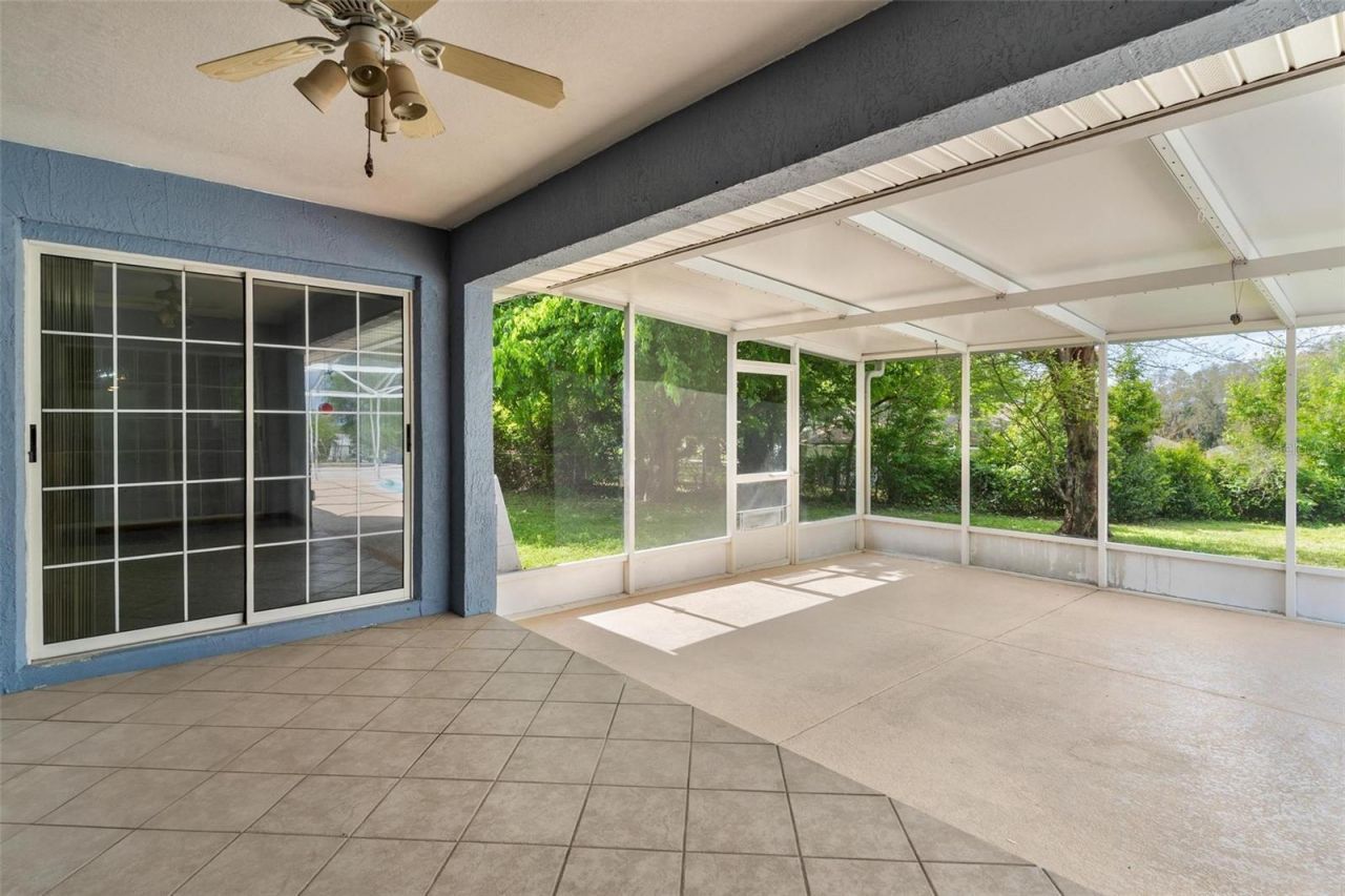 12130 Nest Court , Grand Island, FL 32735 Photo