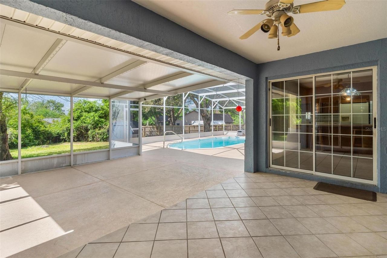 12130 Nest Court , Grand Island, FL 32735 Photo