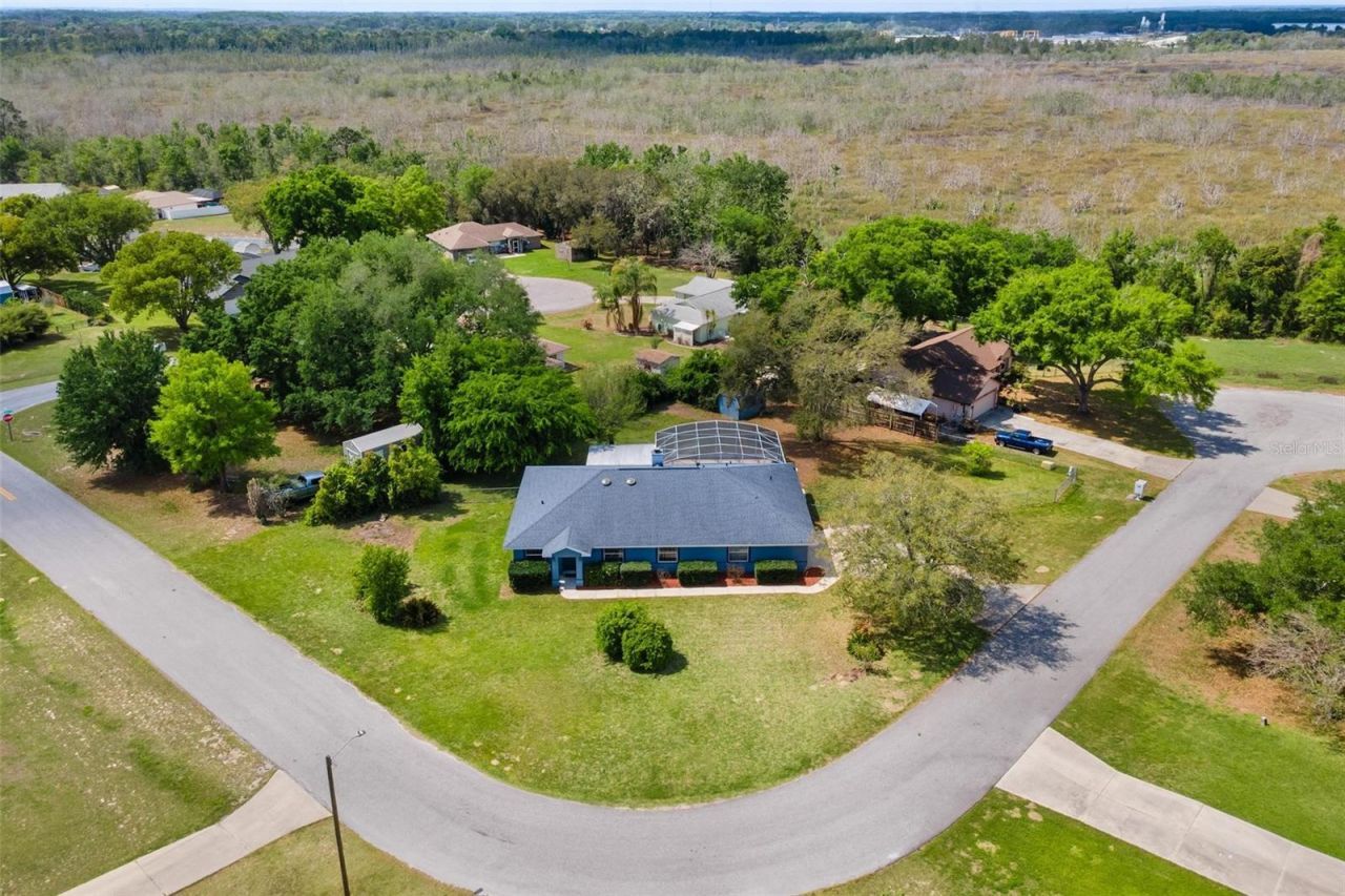 12130 Nest Court , Grand Island, FL 32735 Photo