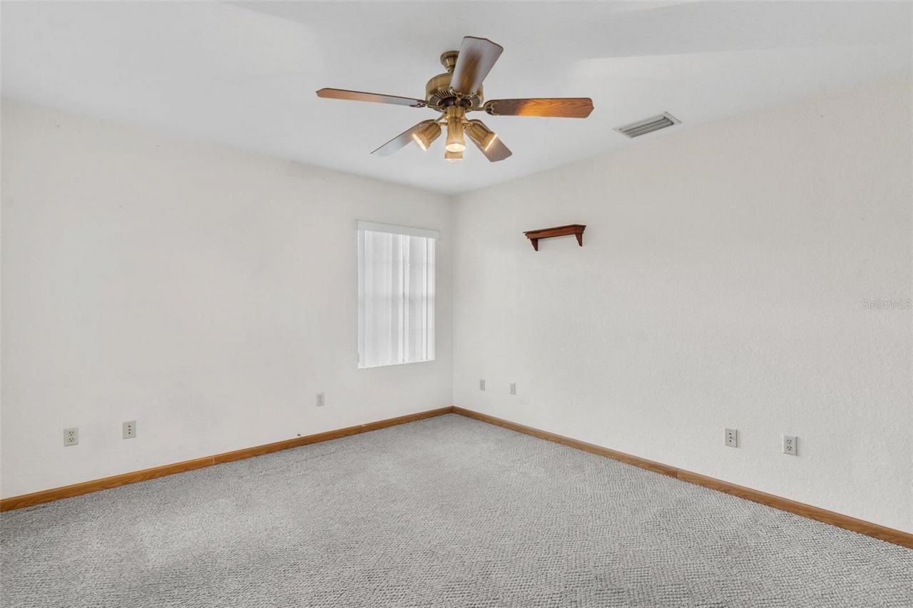 12130 Nest Court , Grand Island, FL 32735 Photo