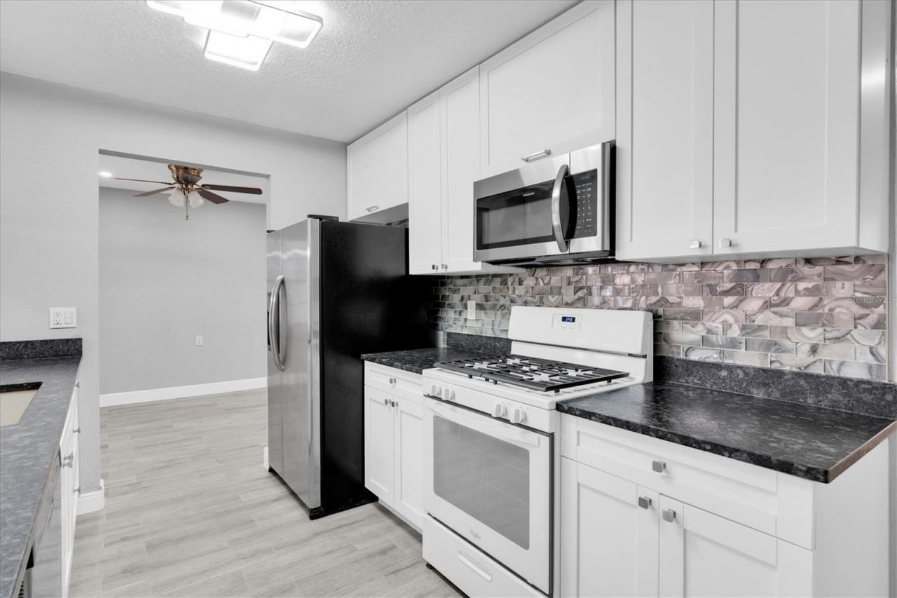 5619 Denver Street Ne, Saint Petersburg, FL 33703 Photo