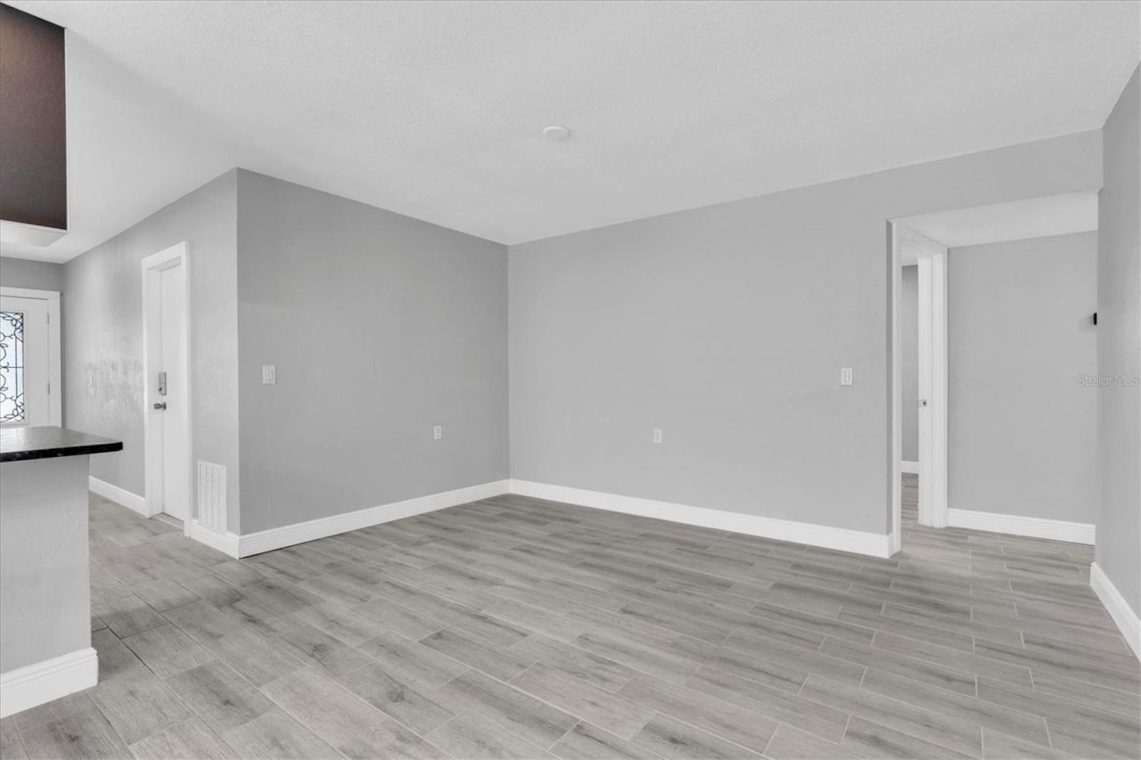 5619 Denver Street Ne, Saint Petersburg, FL 33703 Photo