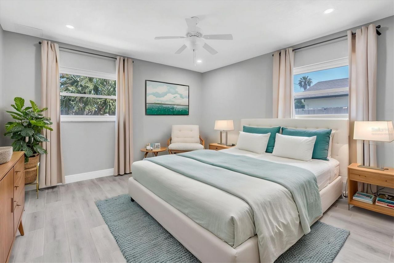 5619 Denver Street Ne, Saint Petersburg, FL 33703 Photo