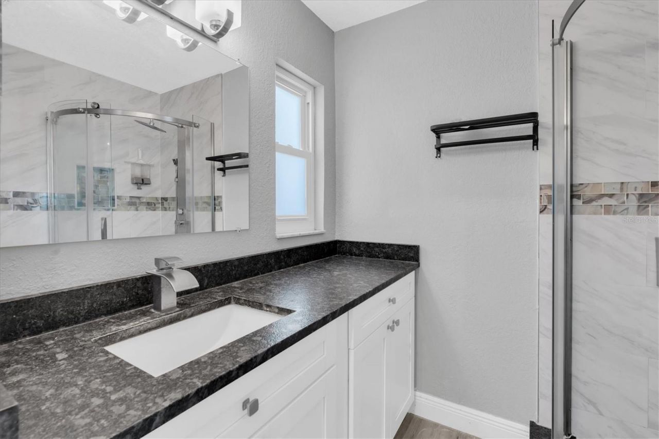 5619 Denver Street Ne, Saint Petersburg, FL 33703 Photo