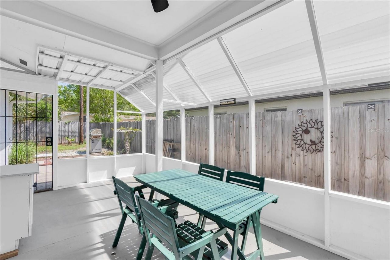 5619 Denver Street Ne, Saint Petersburg, FL 33703 Photo