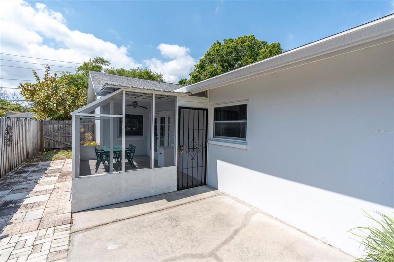 5619 Denver Street Ne, Saint Petersburg, FL 33703 Photo