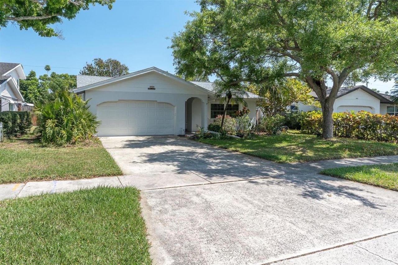 5619 Denver Street Ne, Saint Petersburg, FL 33703 Photo