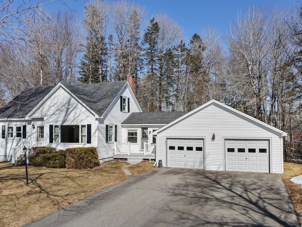 24 Washington Street, Milbridge, ME 04658