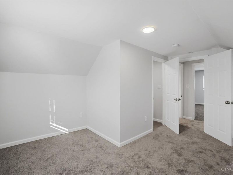 2807 W Galbraith Road, Cincinnati, OH 45239 Photo 23