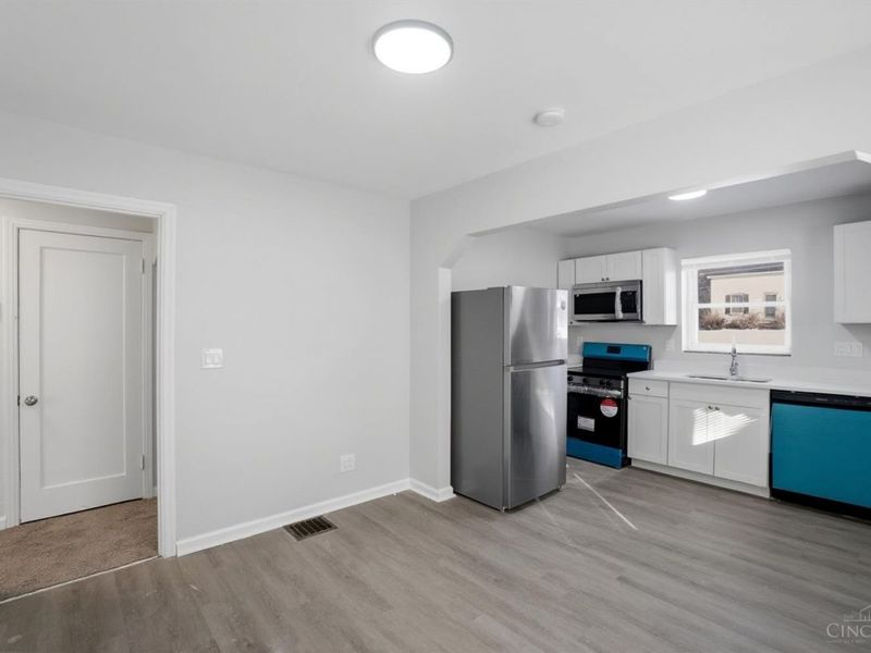 2807 W Galbraith Road, Cincinnati, OH 45239 Photo 6