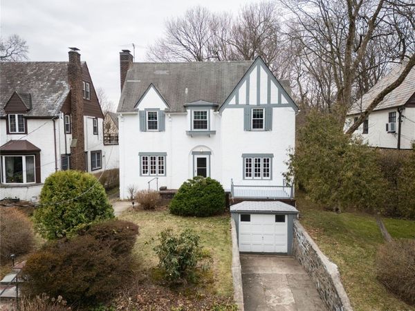 60 Parkway E, Mount Vernon, NY 10552