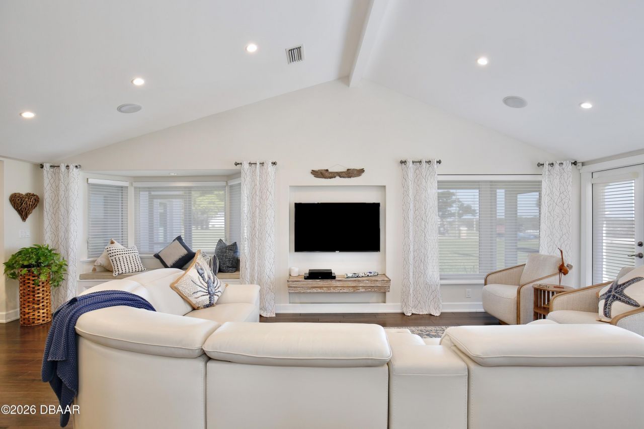 210 N Riverside Drive, Edgewater, FL 32132 Photo