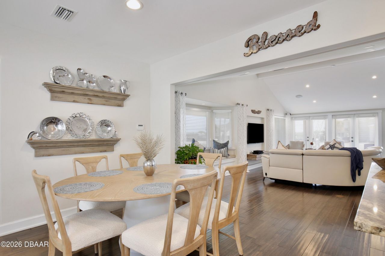 210 N Riverside Drive, Edgewater, FL 32132 Photo