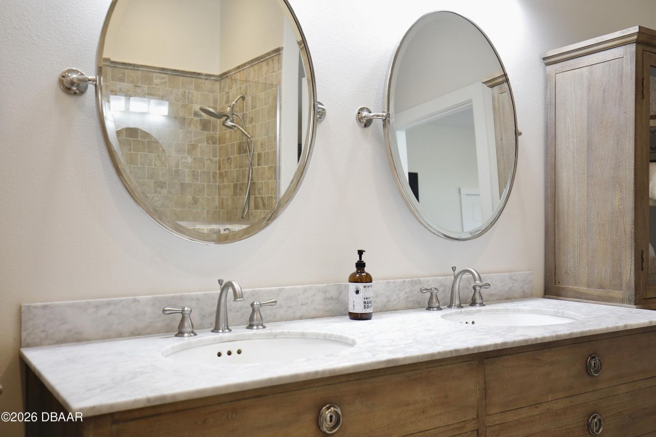 210 N Riverside Drive, Edgewater, FL 32132 Photo