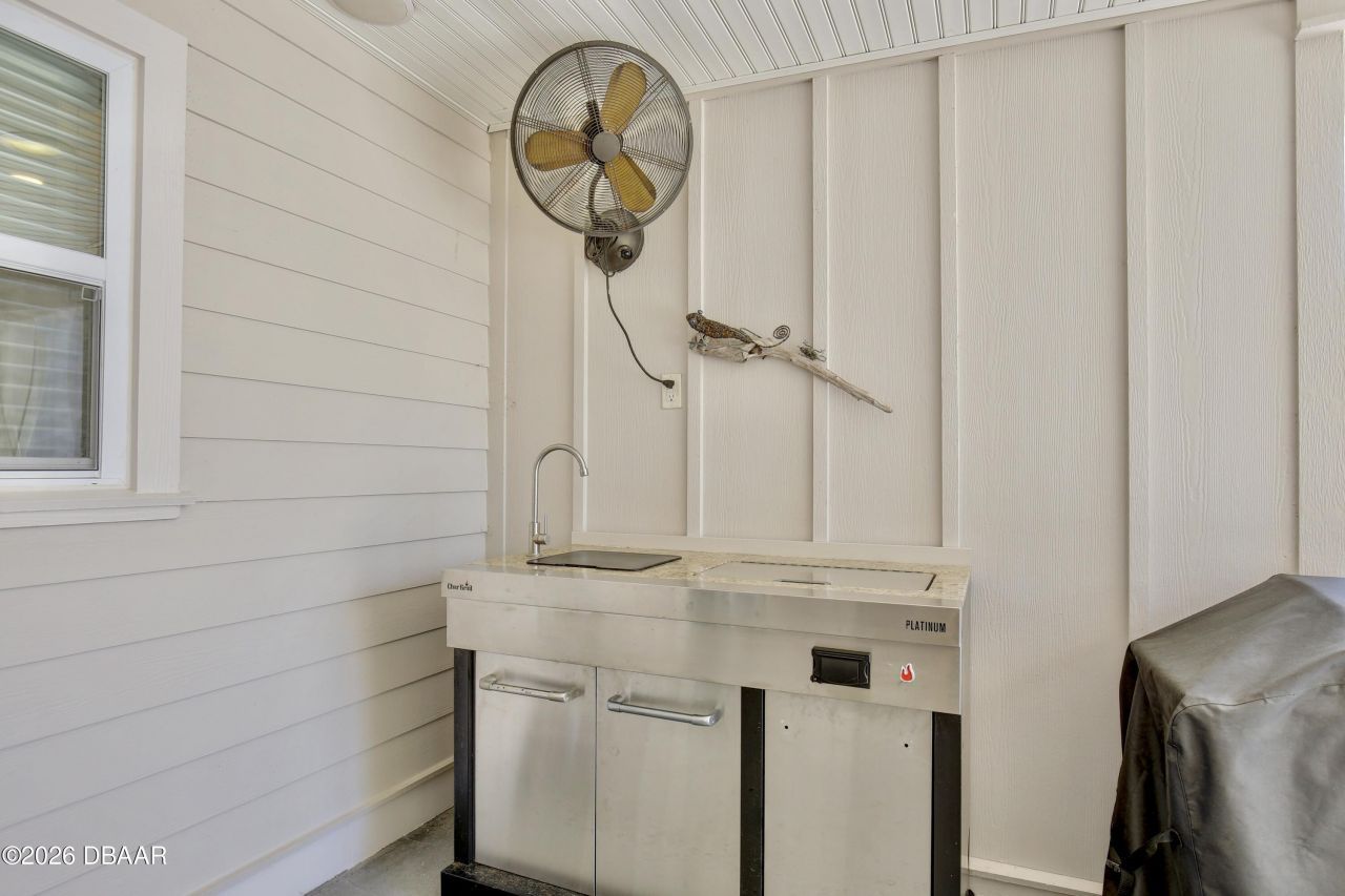 210 N Riverside Drive, Edgewater, FL 32132 Photo