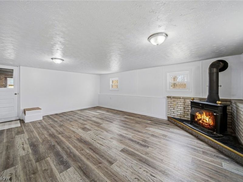 15904 Claridon Troy Road, Burton, OH 44021 Photo 12