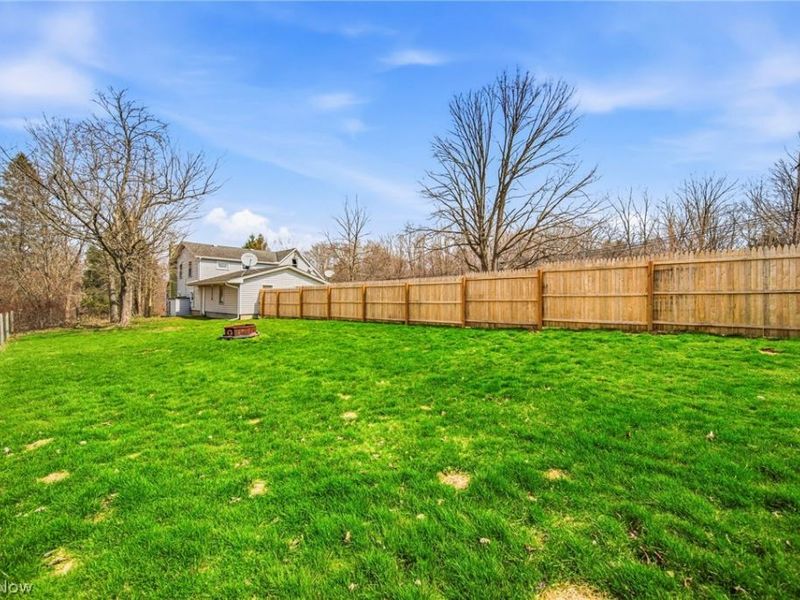 15904 Claridon Troy Road, Burton, OH 44021 Photo 27