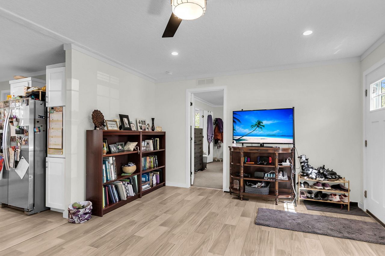 164 Fannie Drive Photo 10