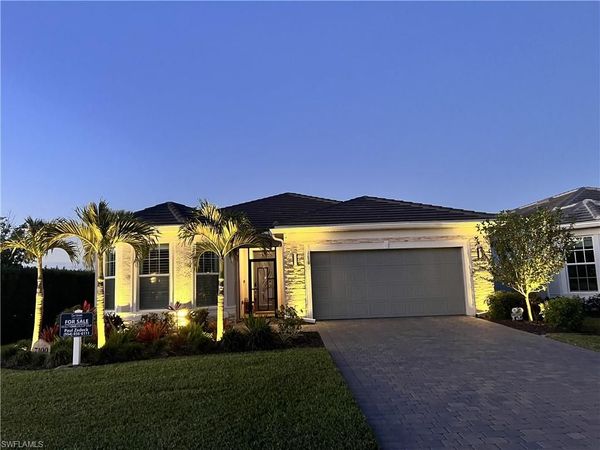 7100 Del Webb Oak Creek BLVD N, NORTH FORT MYERS, FL 33917