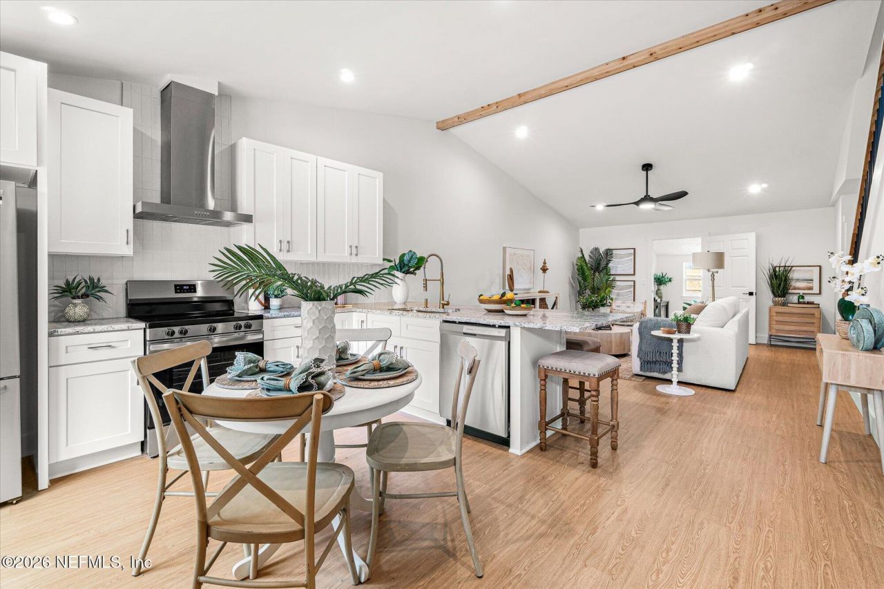 570 Aquatic Drive, Atlantic Beach, FL 32233 Photo