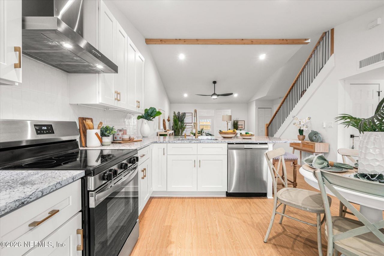 570 Aquatic Drive, Atlantic Beach, FL 32233 Photo