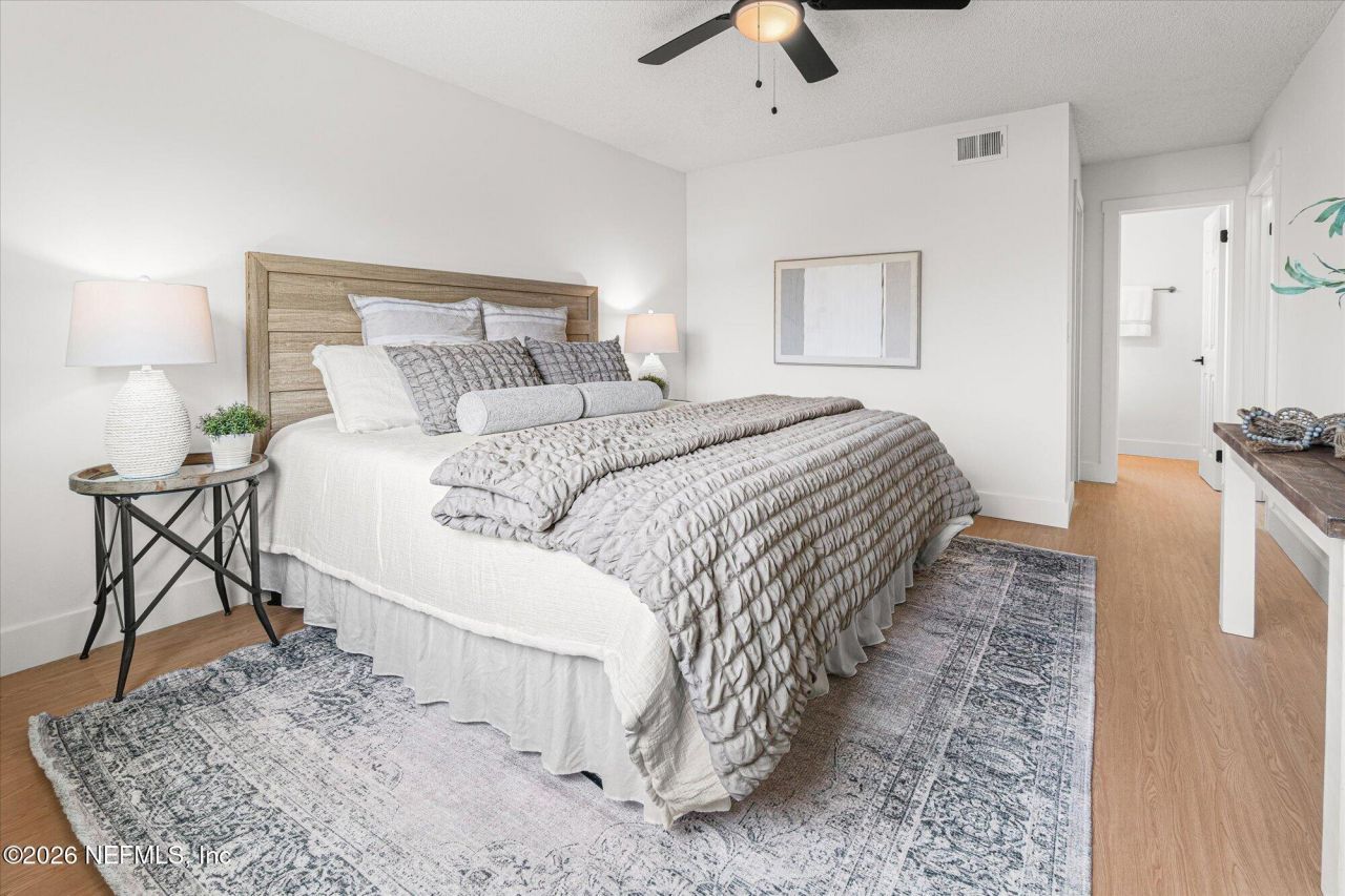 570 Aquatic Drive, Atlantic Beach, FL 32233 Photo